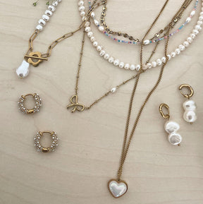 Urbanti Stainless Steel Alice Pearl Hoop Earrings Gold