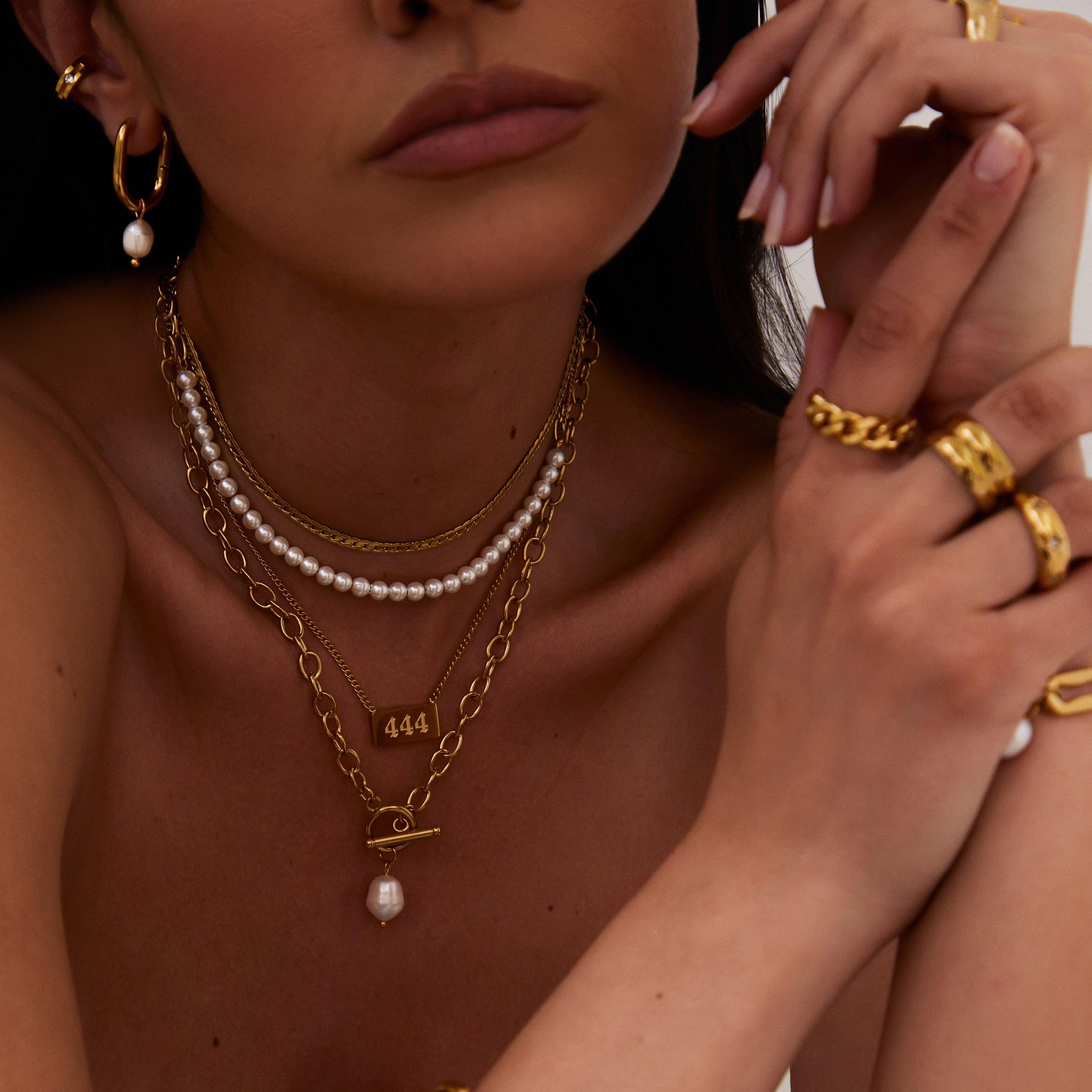 Urbanti Stainless Steel Bora Bora Pearl Hoop Earrings Gold