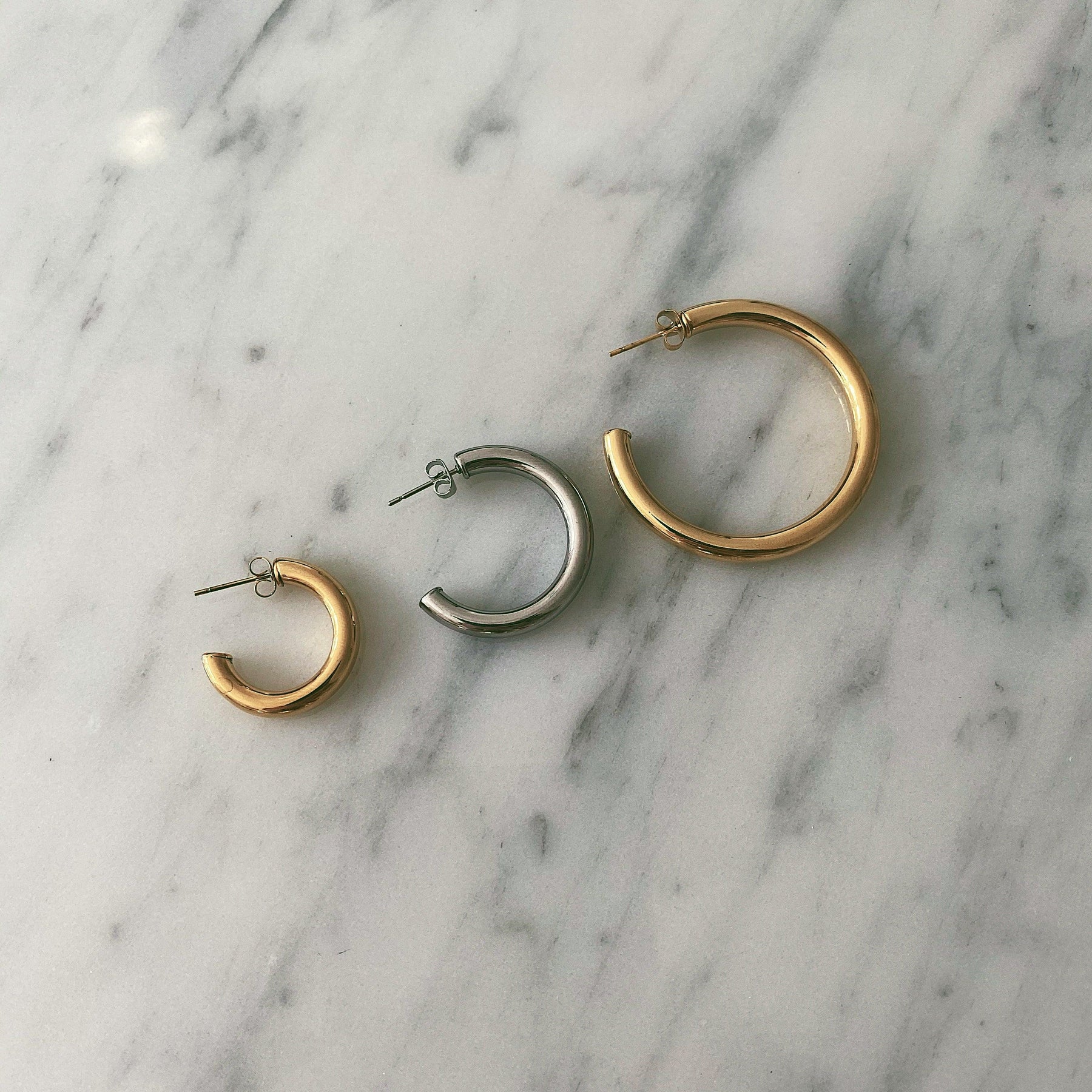 Urbanti Stainless Steel Classic Hoop Earrings