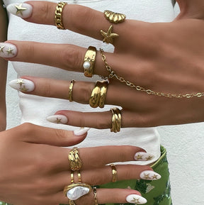 Urbanti Stainless Steel Cult Hand Chain Bracelet