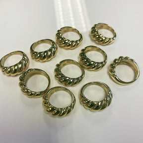 Urbanti Stainless Steel Dome Ring