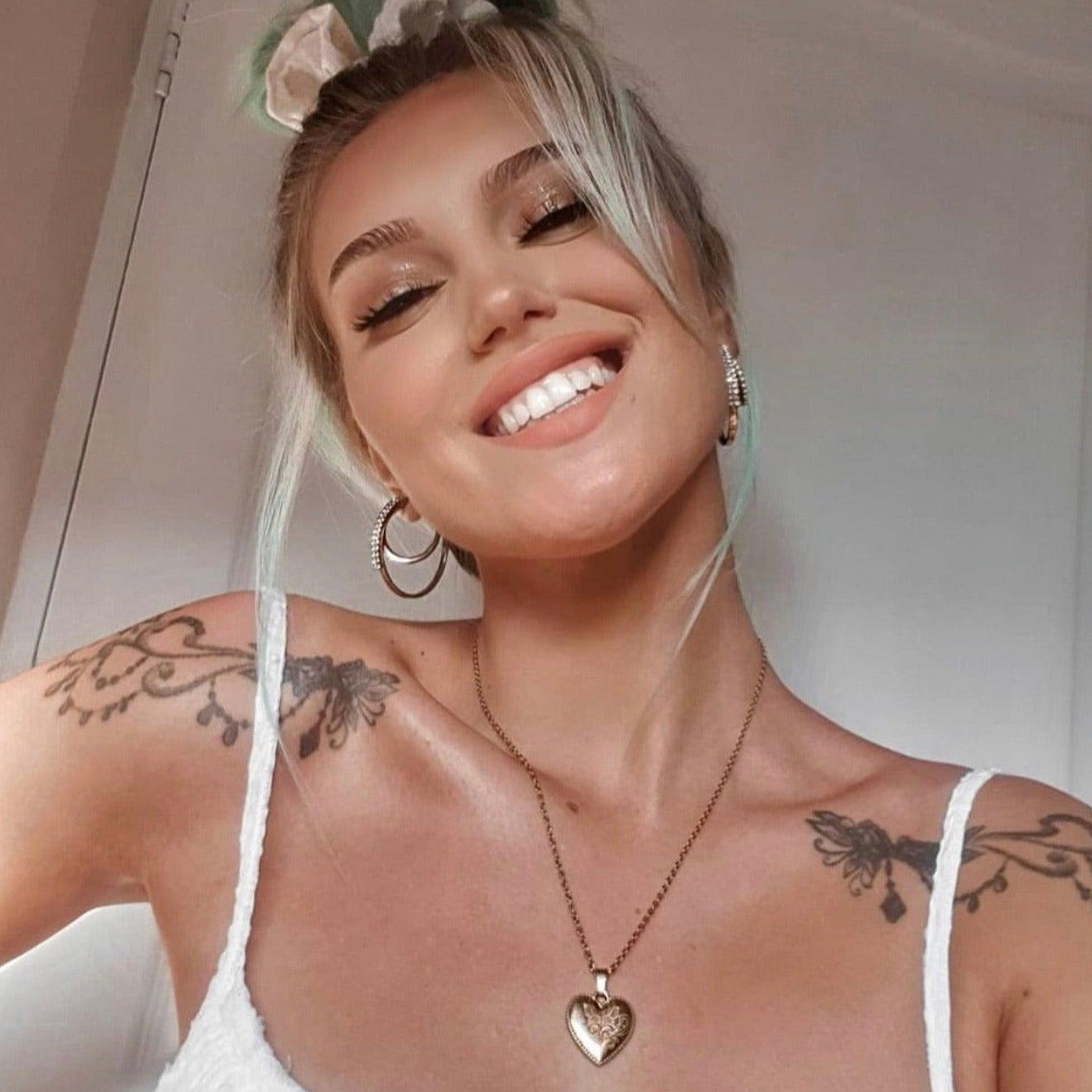 Urbanti Stainless Steel Engraved Heart Necklace