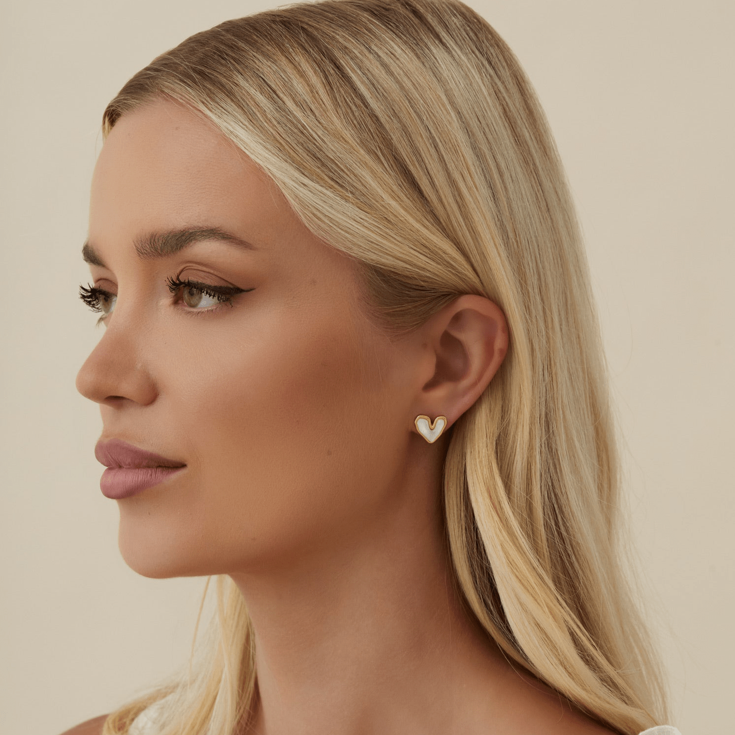 Urbanti Stainless Steel Je T'aime Stud Earrings