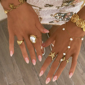 Urbanti Stainless Steel Laurel Pearl Ring