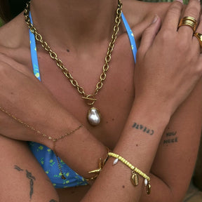 Urbanti Stainless Steel Laurel TBar Necklace