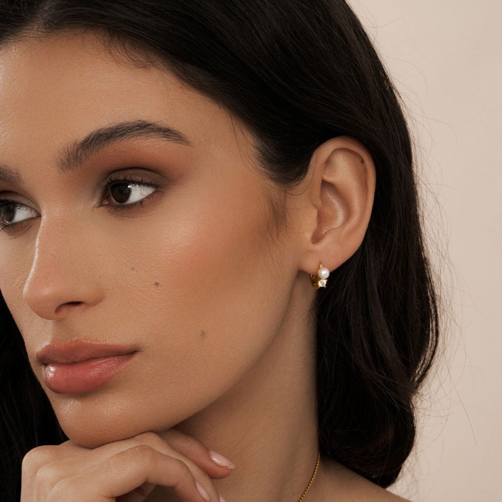 Urbanti Stainless Steel Madeline Pearl Hoop Earrings