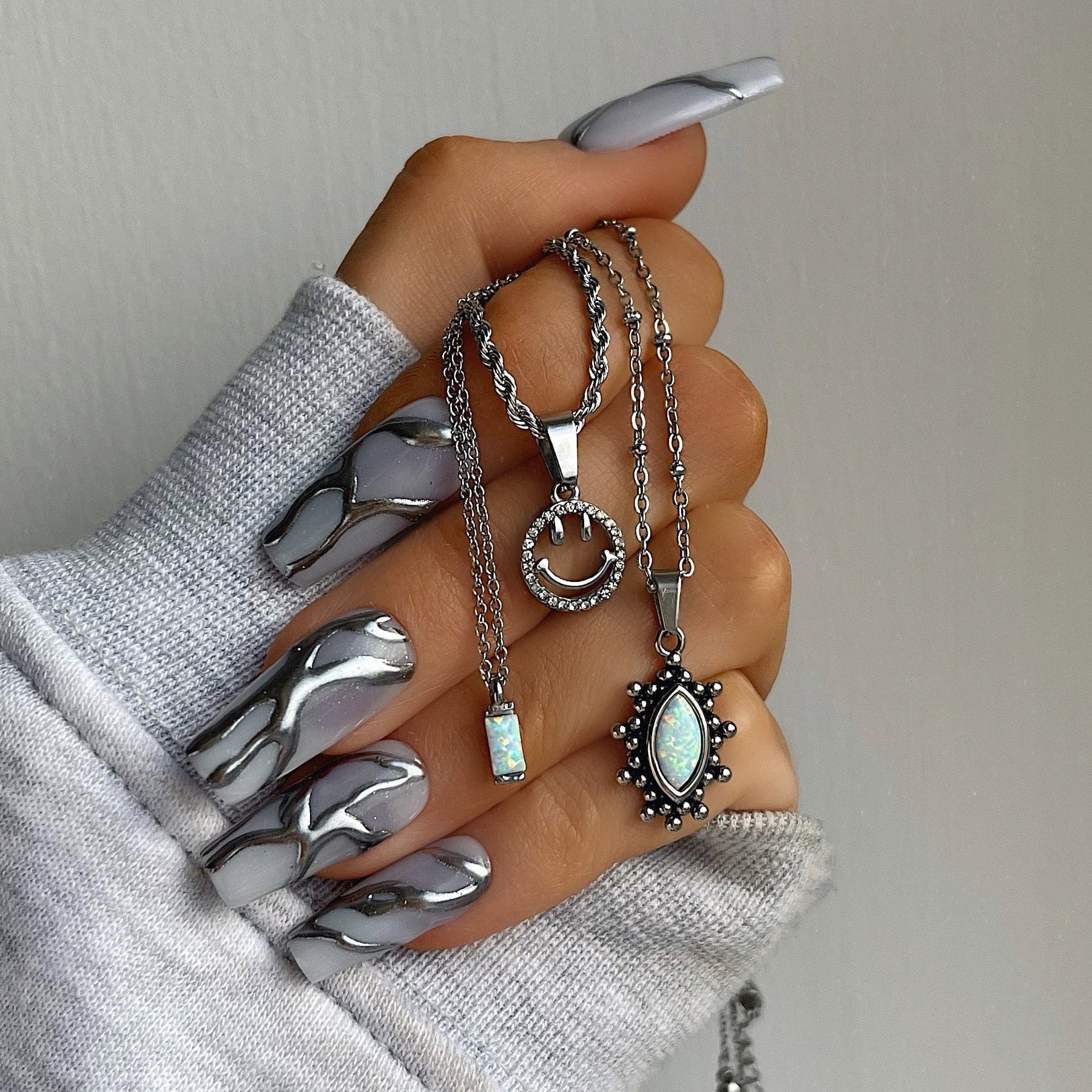 Urbanti Stainless Steel Phoebe Smiley Choker