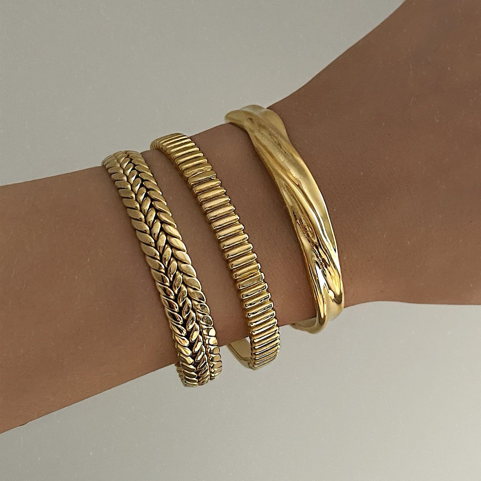 Urbanti Stainless Steel Bali Cuff Bracelet Gold