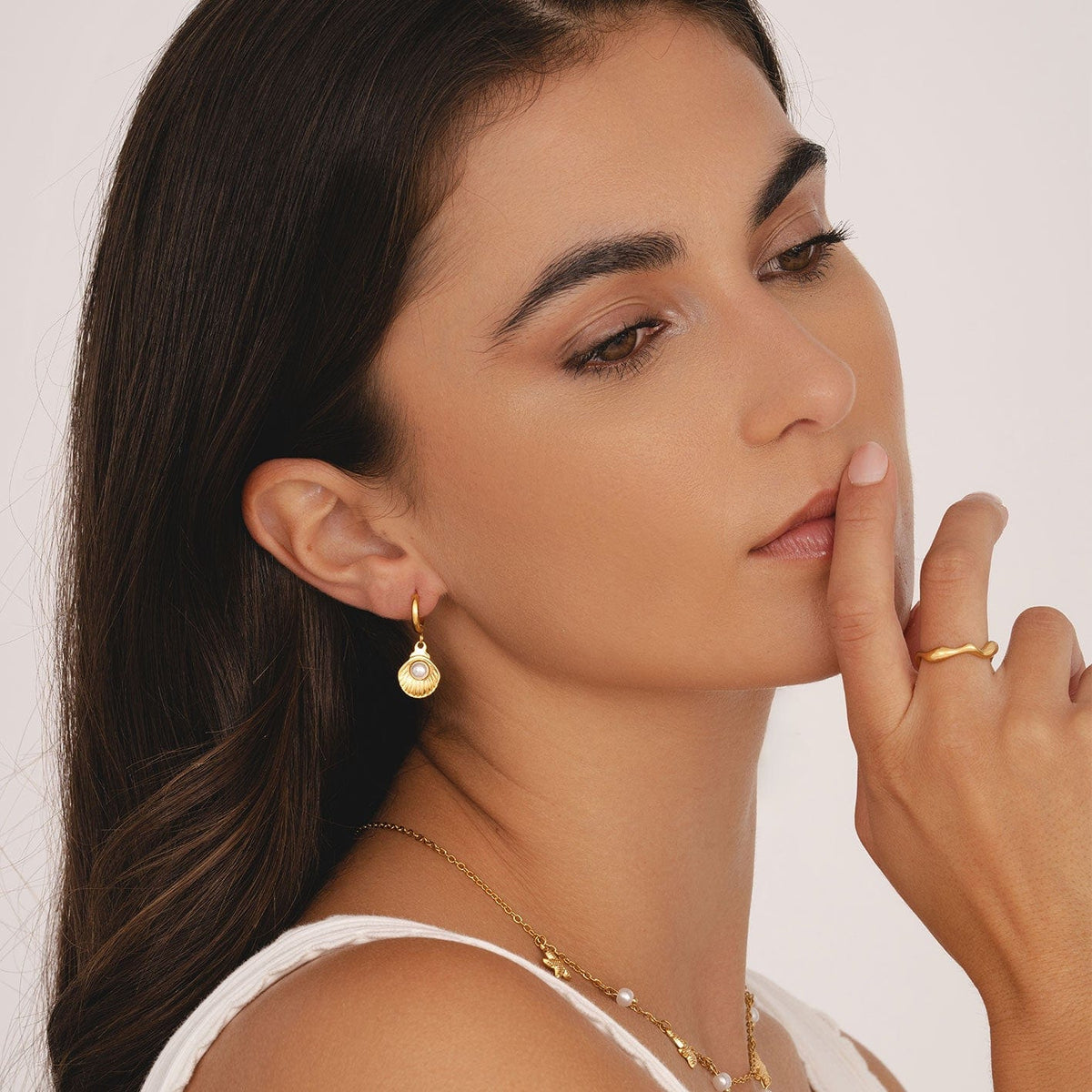 Urbanti Stainless Steel Coast Pearl Hoop Earrings